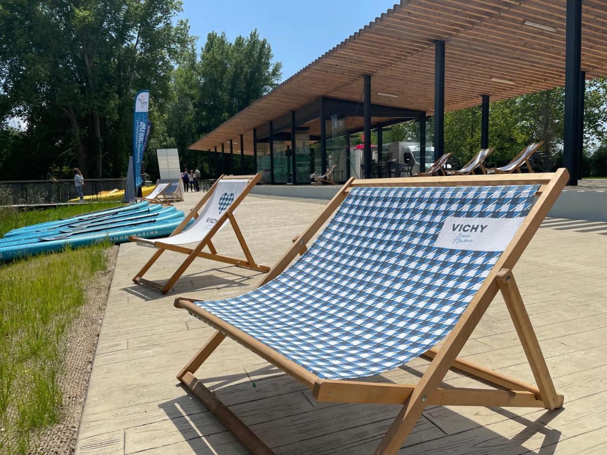 Tente Lodge Pour 5 Personnes En Bordure De La Riviere Allier Au Sein D'Un Petit Camping Saint-Yorre Zewnętrze zdjęcie
